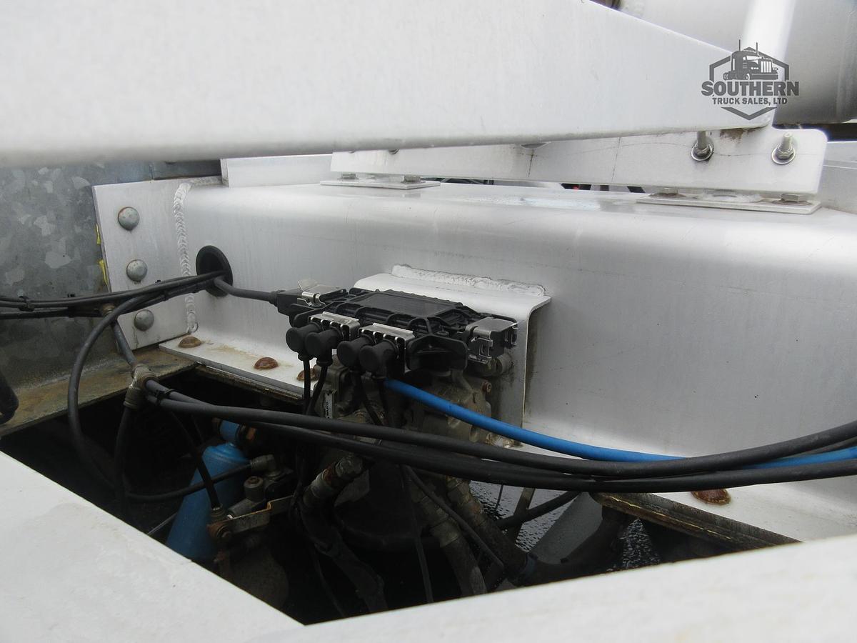 Used 2011 POLAR 42 ft