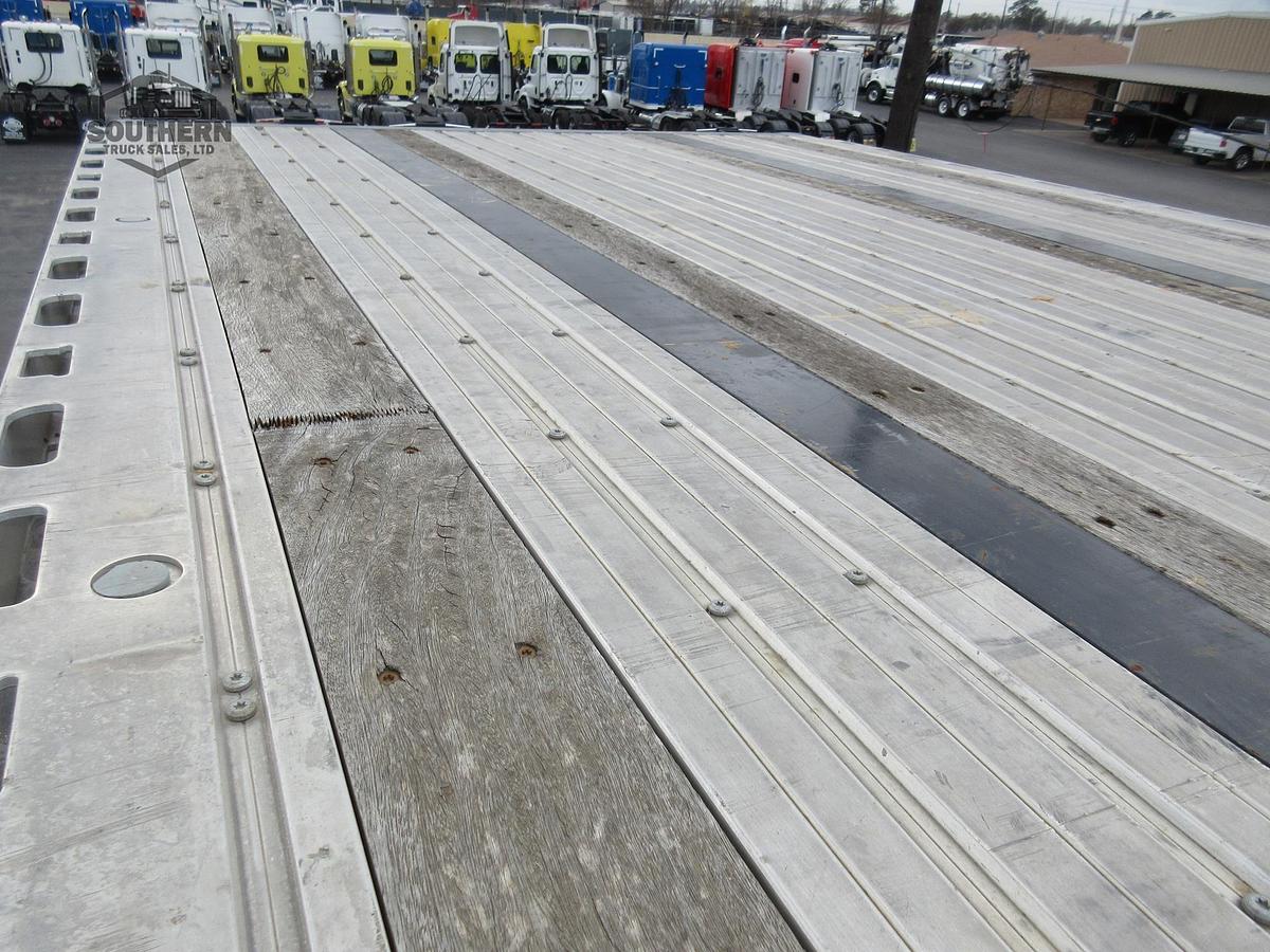 Used 2023 FONTAINE 48 ft x 102 in