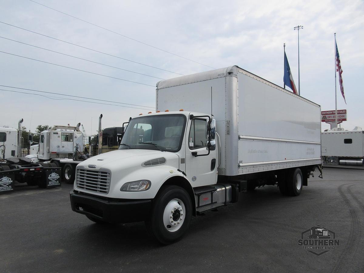 Used 2017 FREIGHTLINER BUSINESS CLASS M2 106