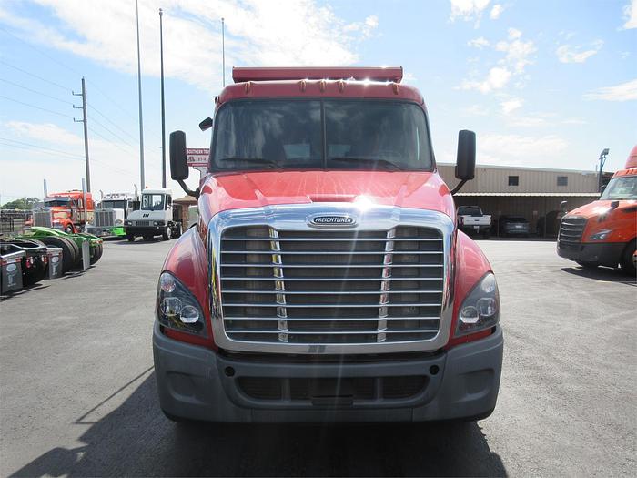 Used 2017 FREIGHTLINER CASCADIA 125