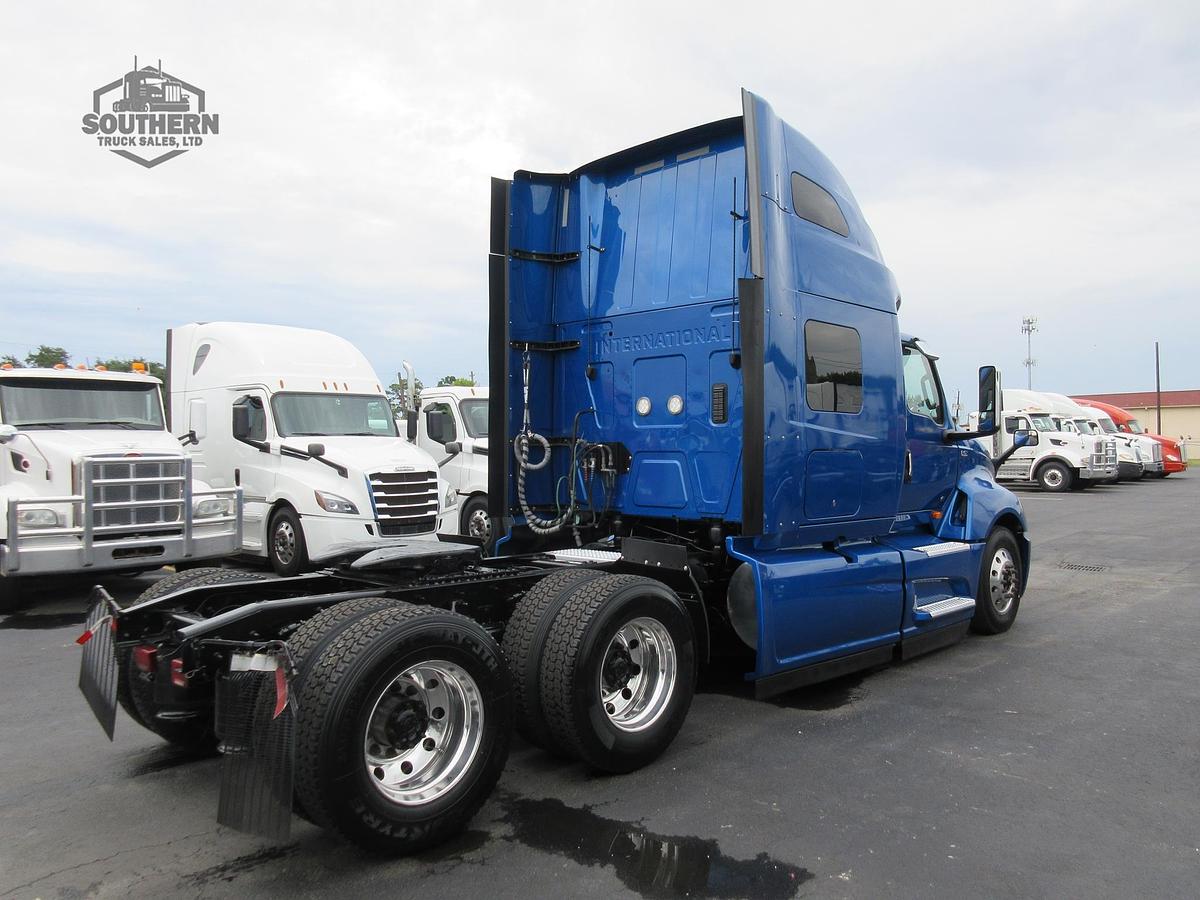 Used 2021 INTERNATIONAL LT