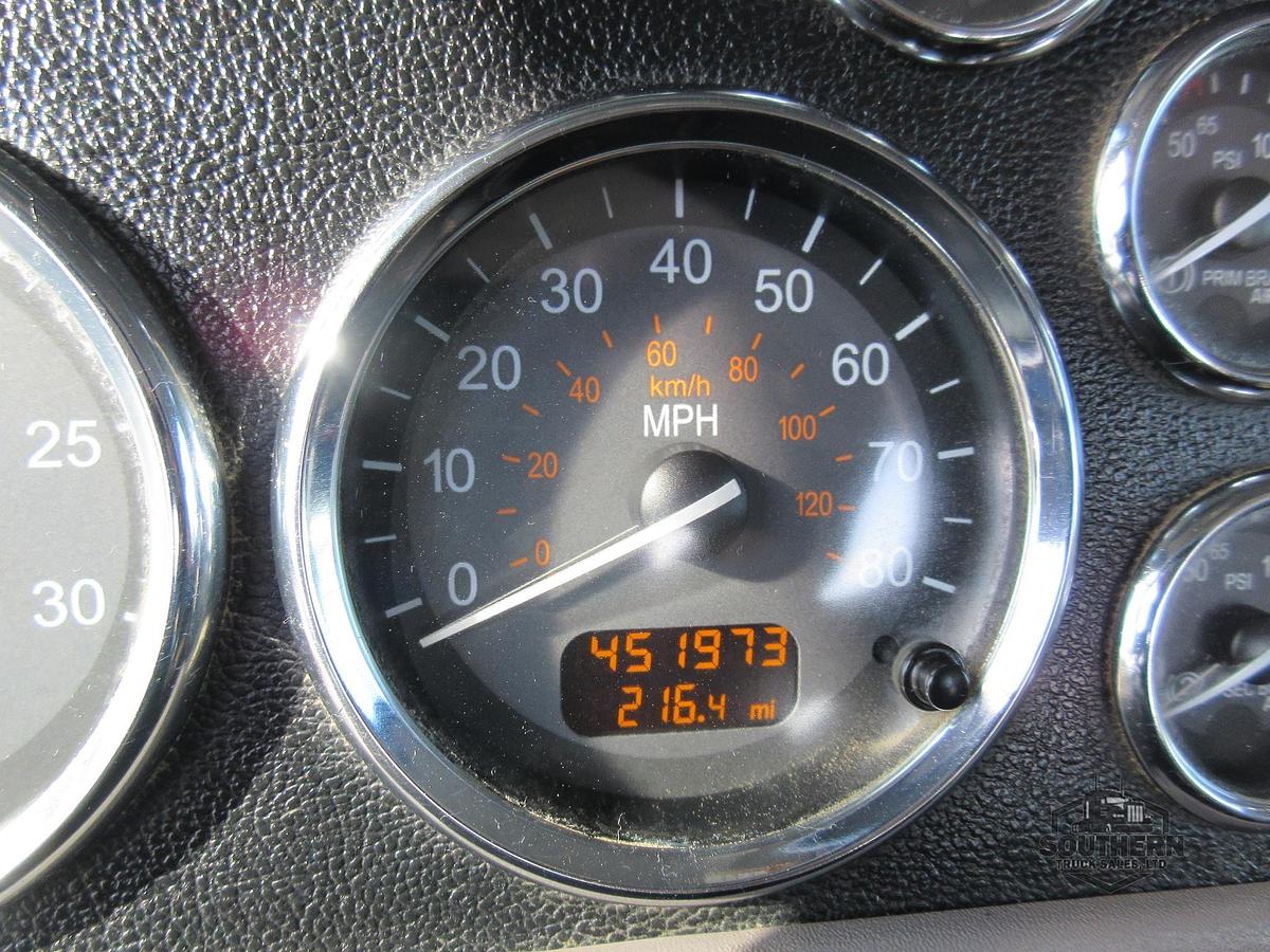 Used 2022 PETERBILT 389