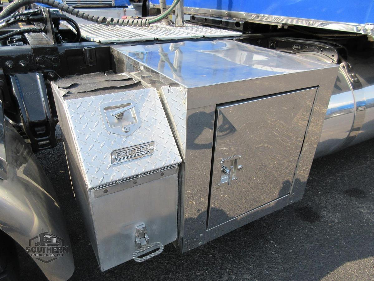 Used 2015 PETERBILT 579 ARI