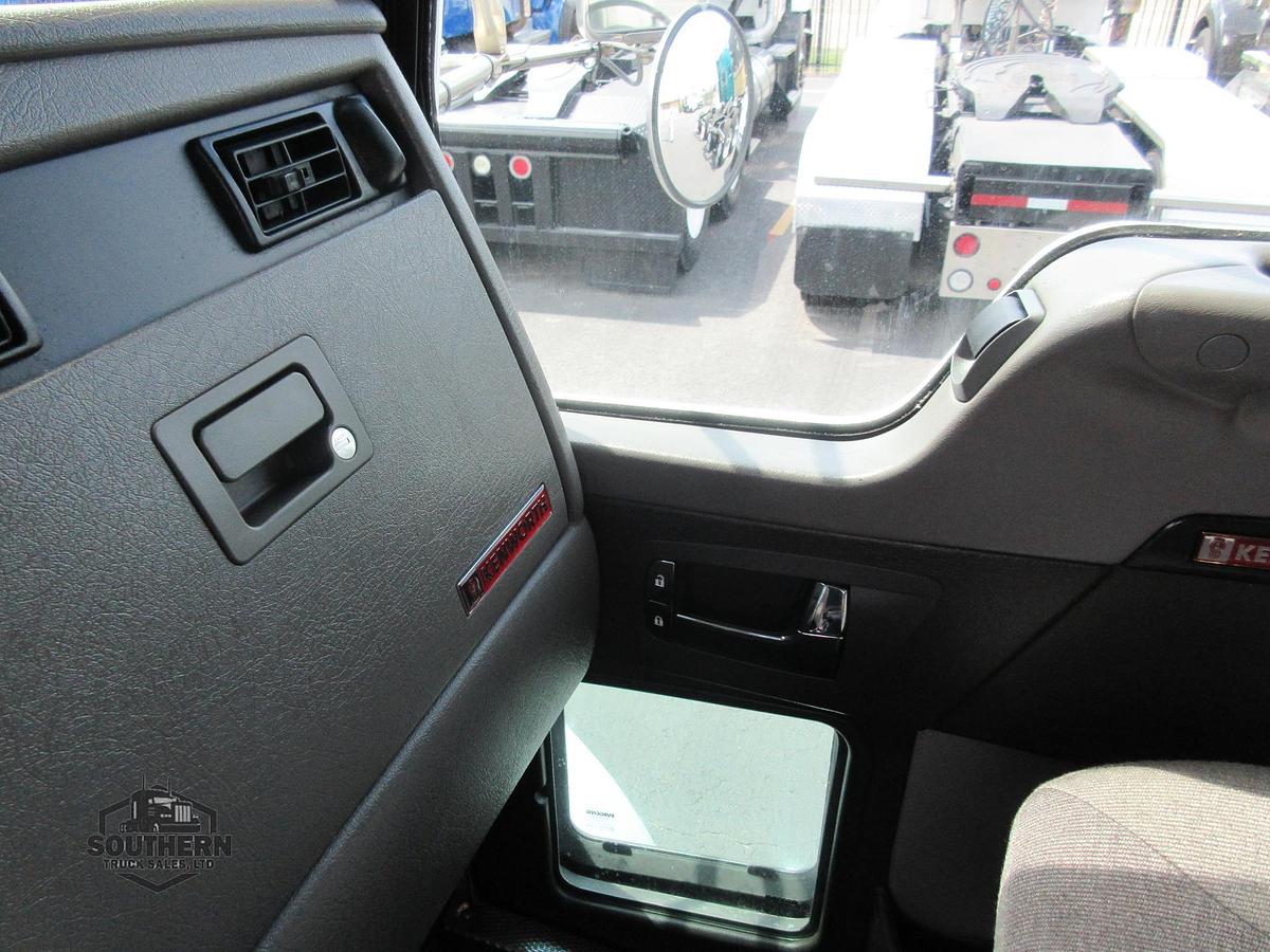 Used 2021 KENWORTH T270