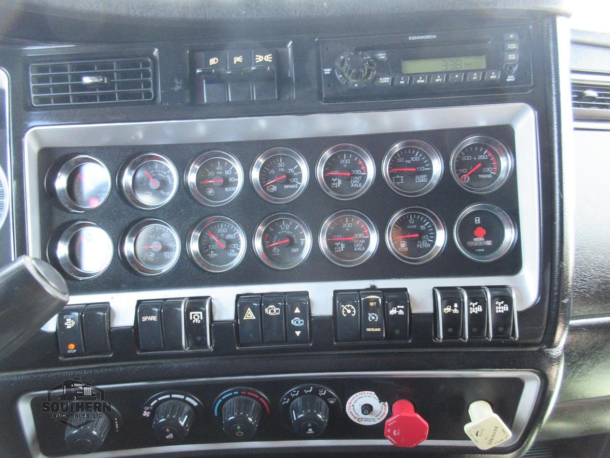 Used 2013 KENWORTH W900L