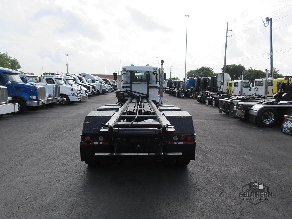 Used 2018 KENWORTH T800