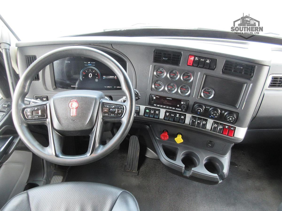 Used 2023 KENWORTH T880