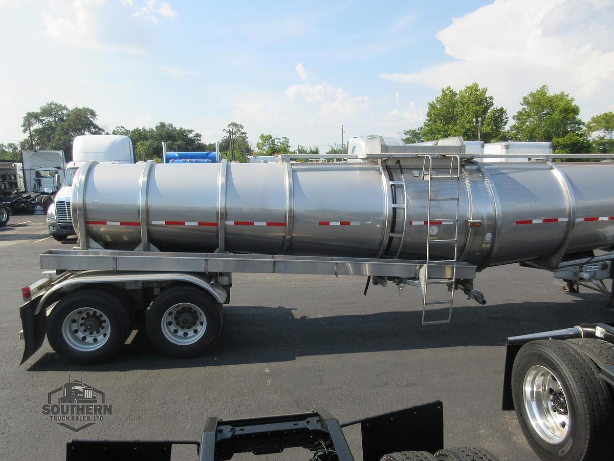 Used 2014 POLAR 42 ft