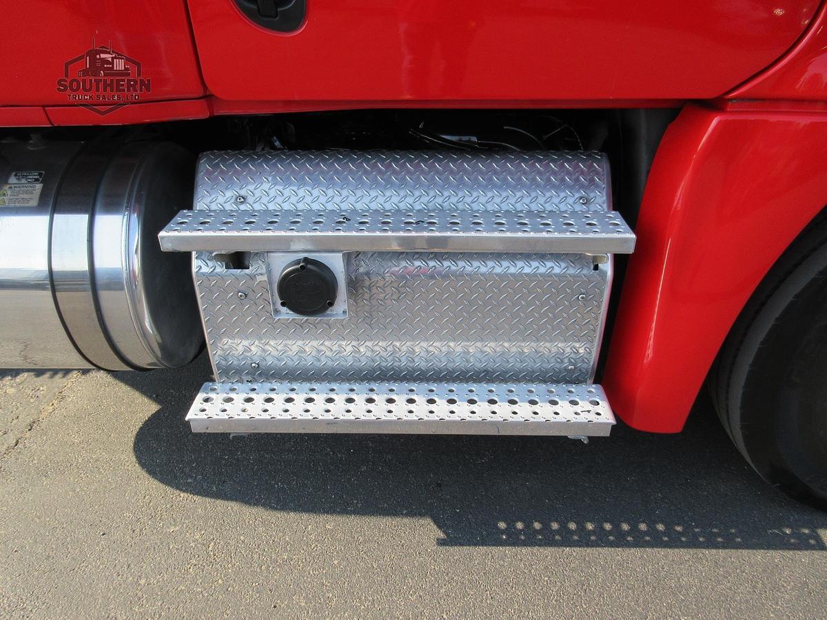 Used 2018 FREIGHTLINER CASCADIA 125