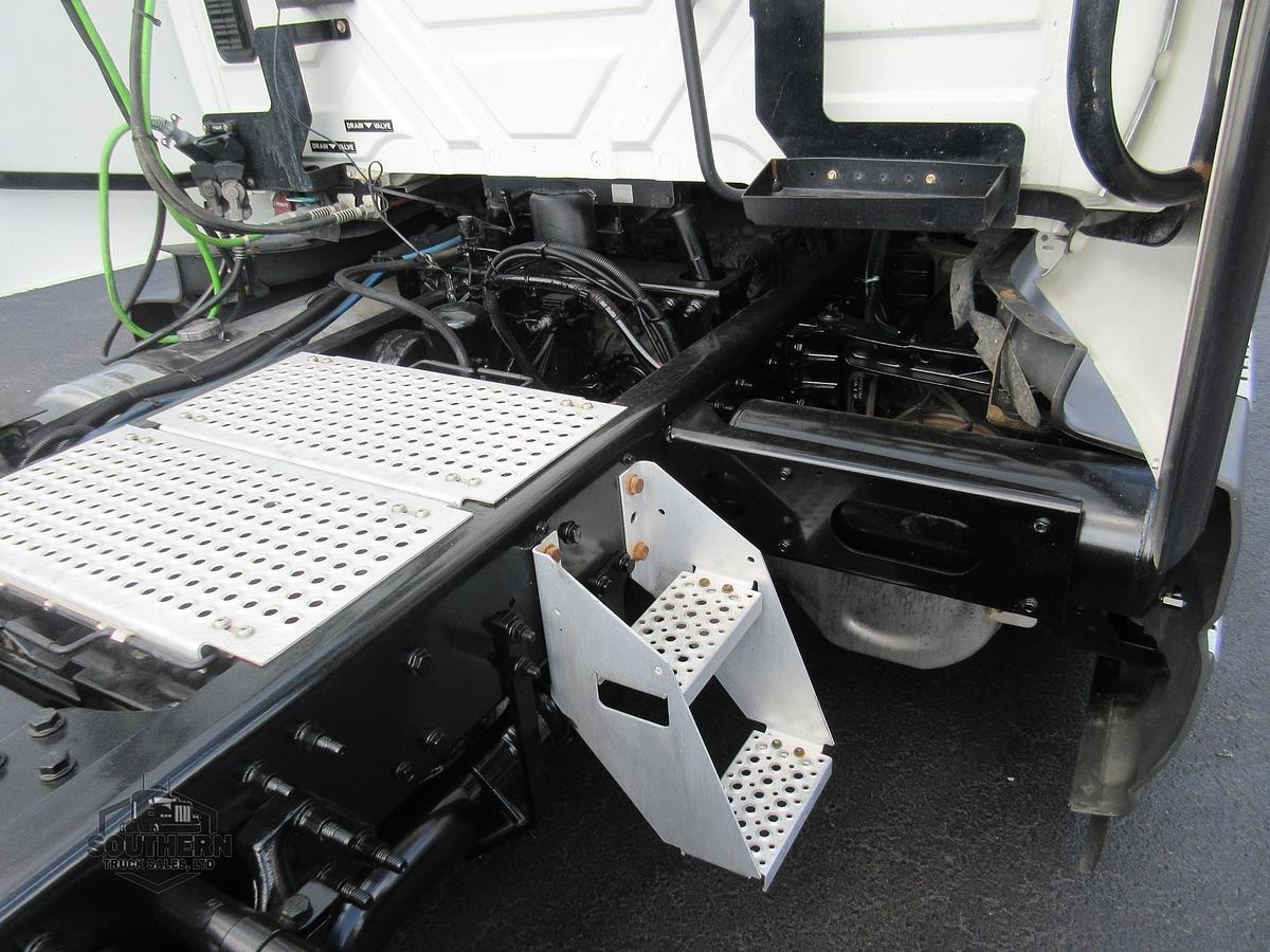 Used 2021 INTERNATIONAL LT
