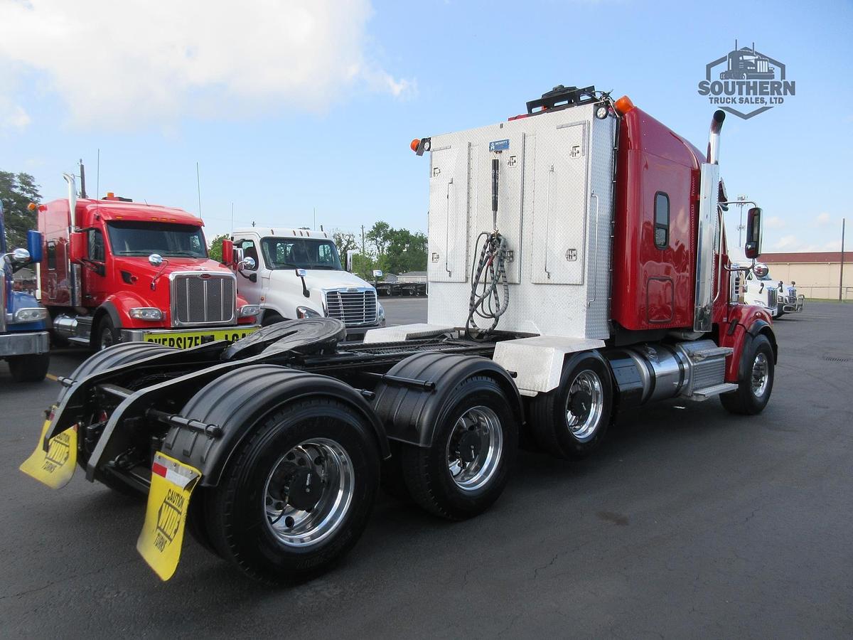 Used 2020 FREIGHTLINER CORONADO 122 SD