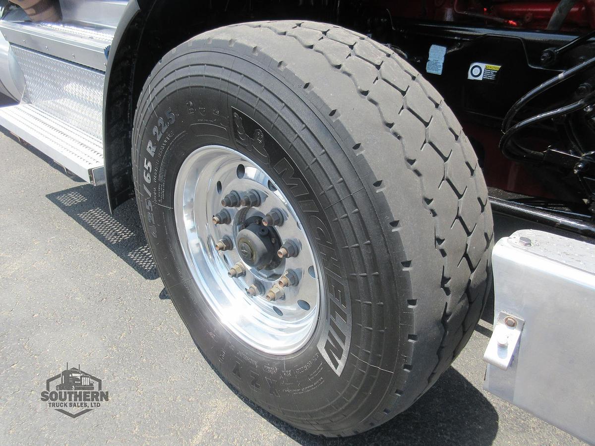 Used 2019 PETERBILT 567