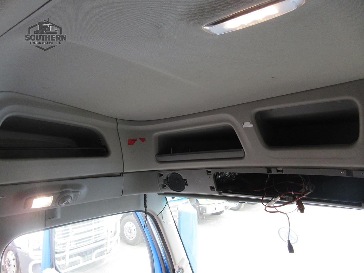 Used 2020 PETERBILT 567