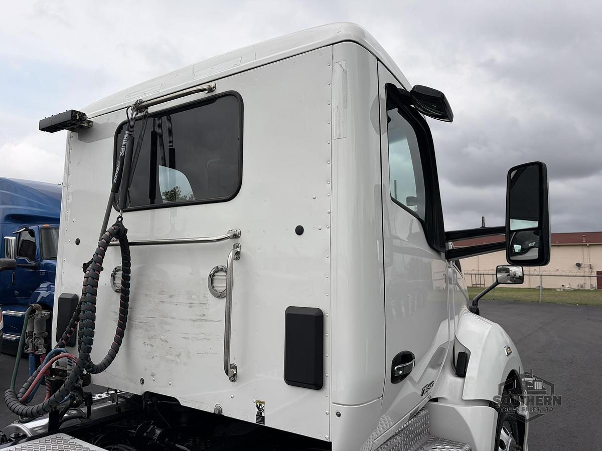 Used 2022 KENWORTH T680