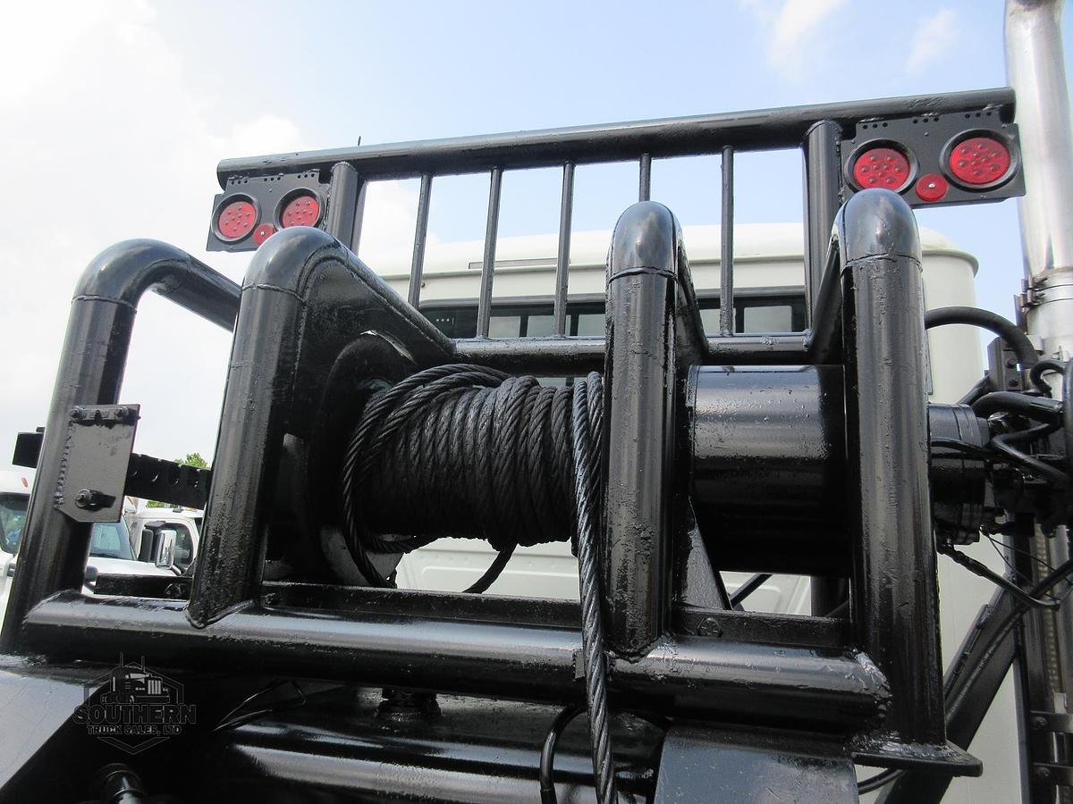 Used 2014 MACK PINNACLE CXU613