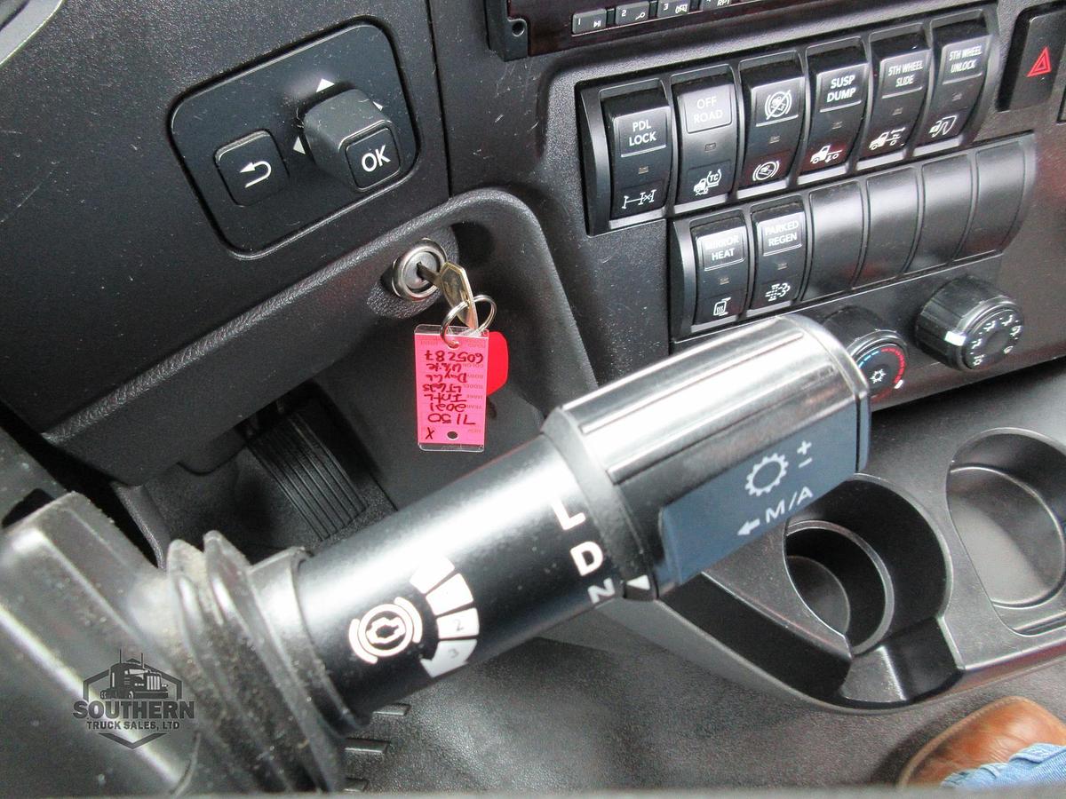 Used 2021 INTERNATIONAL LT