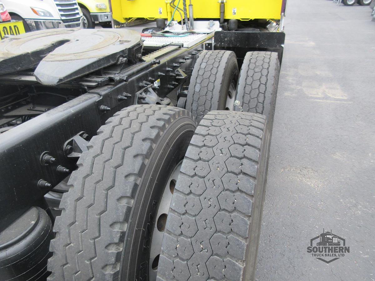 Used 2019 PETERBILT 389