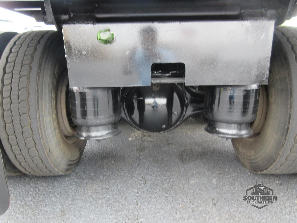 Used 2019 FREIGHTLINER CASCADIA 126