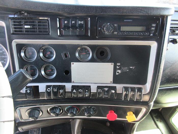 Used 2011 KENWORTH T800