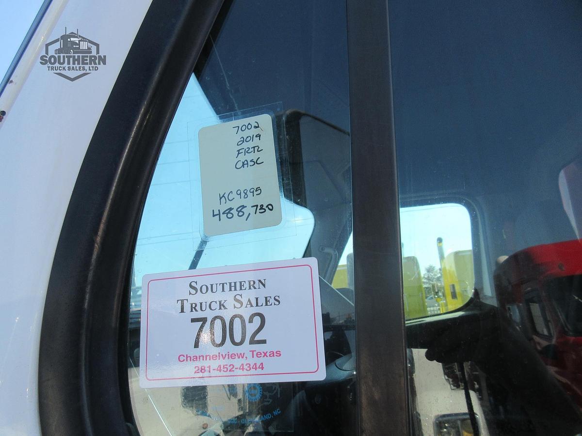 Used 2019 FREIGHTLINER CASCADIA 125