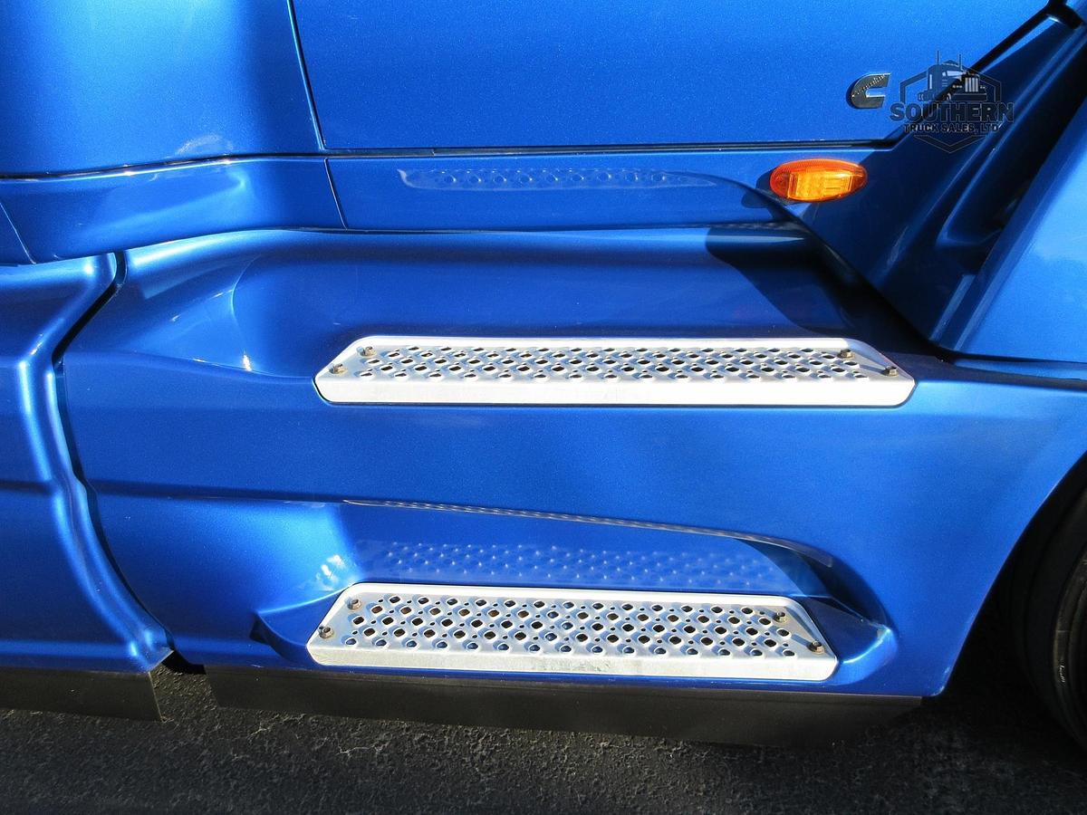 Used 2021 INTERNATIONAL LT