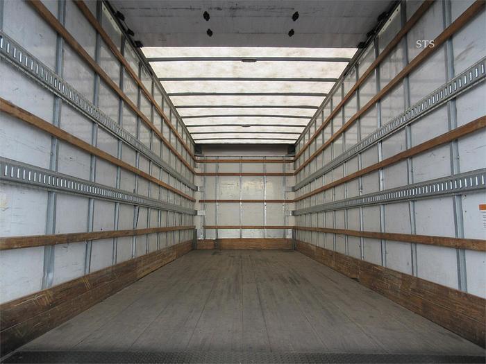 Used 2017 FREIGHTLINER BUSINESS CLASS M2 106