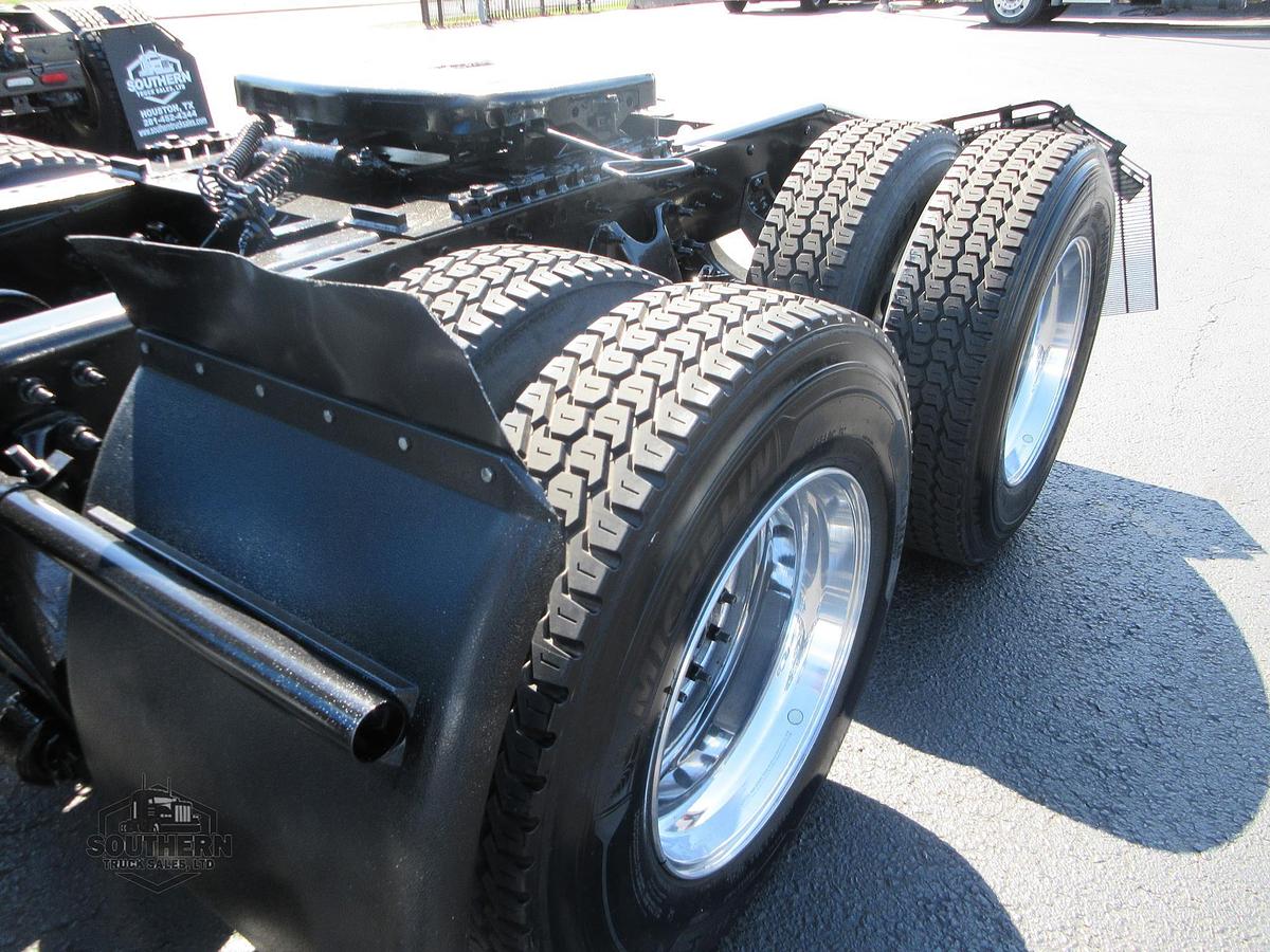 Used 2021 INTERNATIONAL LT