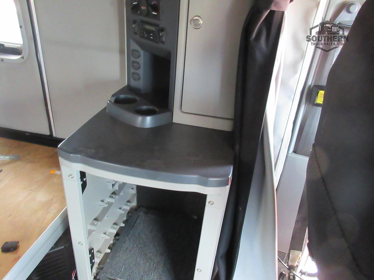 Used 2020 PETERBILT 567