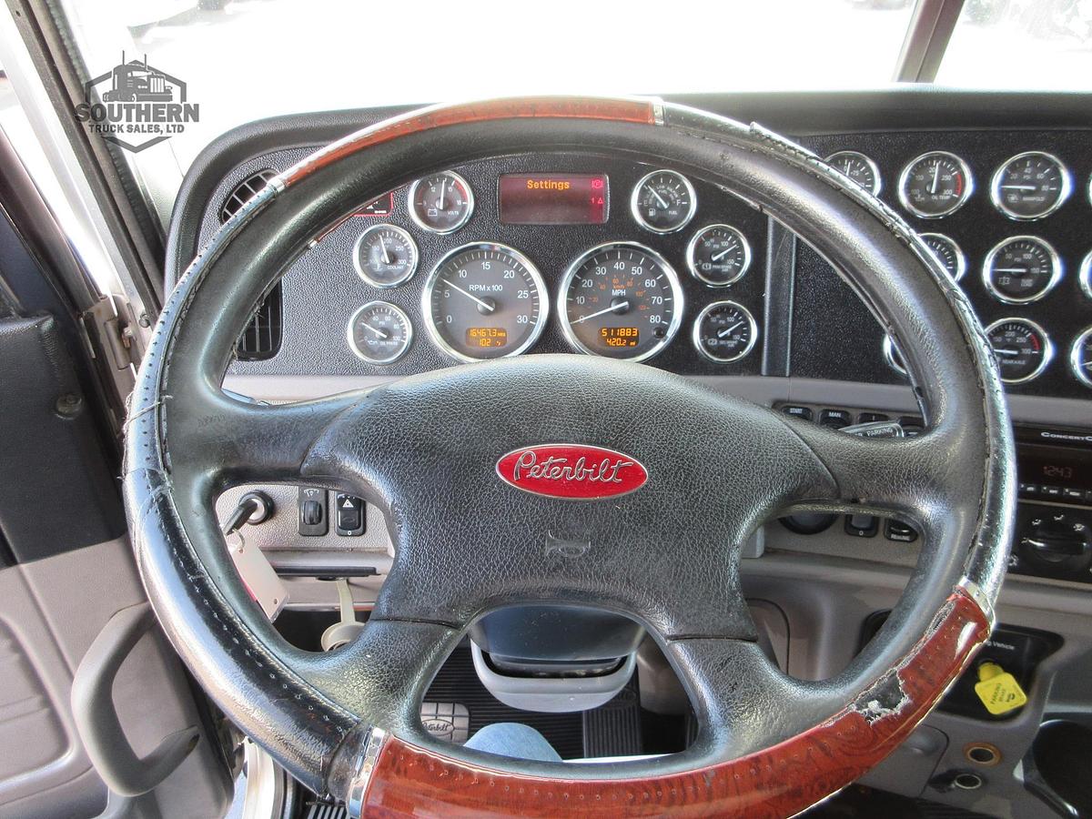 Used 2016 PETERBILT 389