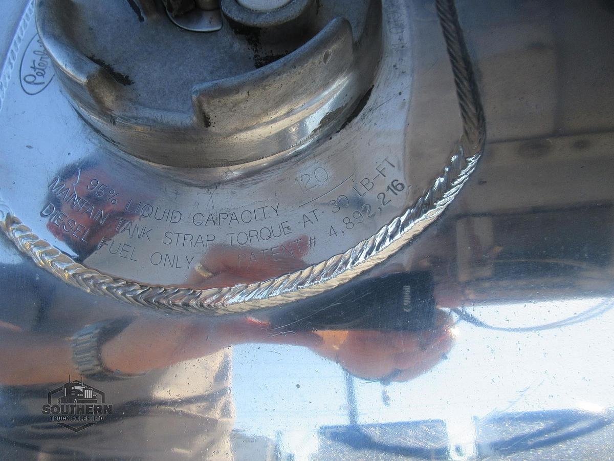 Used 2018 PETERBILT 389