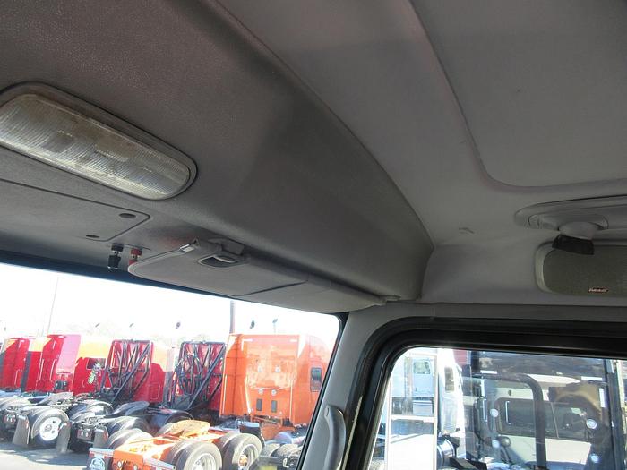 Used 2013 PETERBILT 365