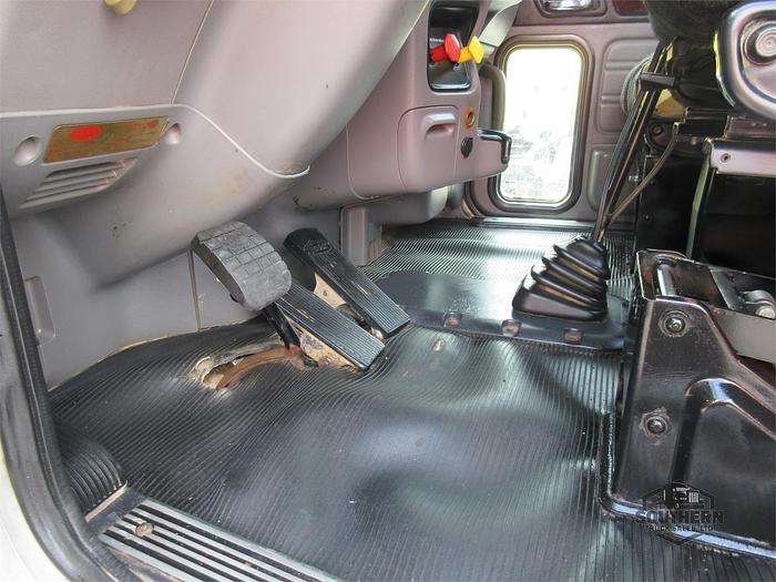 Used 2015 PETERBILT 365