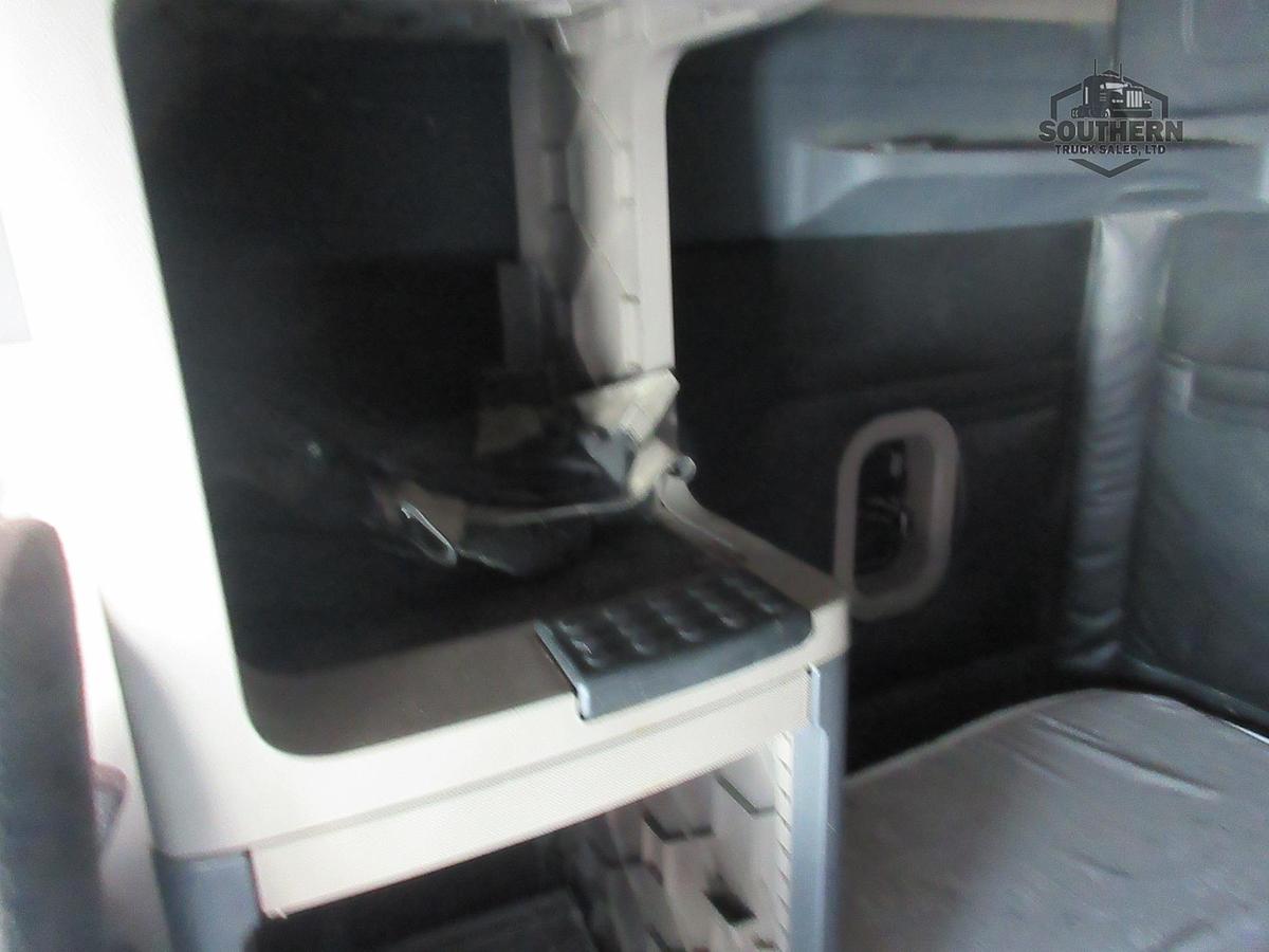 Used 2014 FREIGHTLINER CASCADIA 125 EVOLUTION