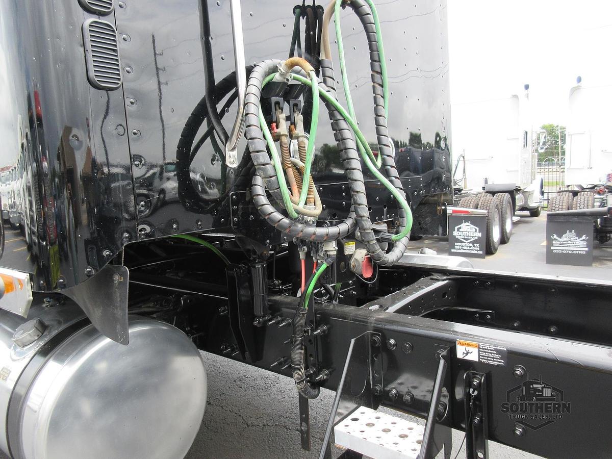 Used 2023 FREIGHTLINER CORONADO 122 SD