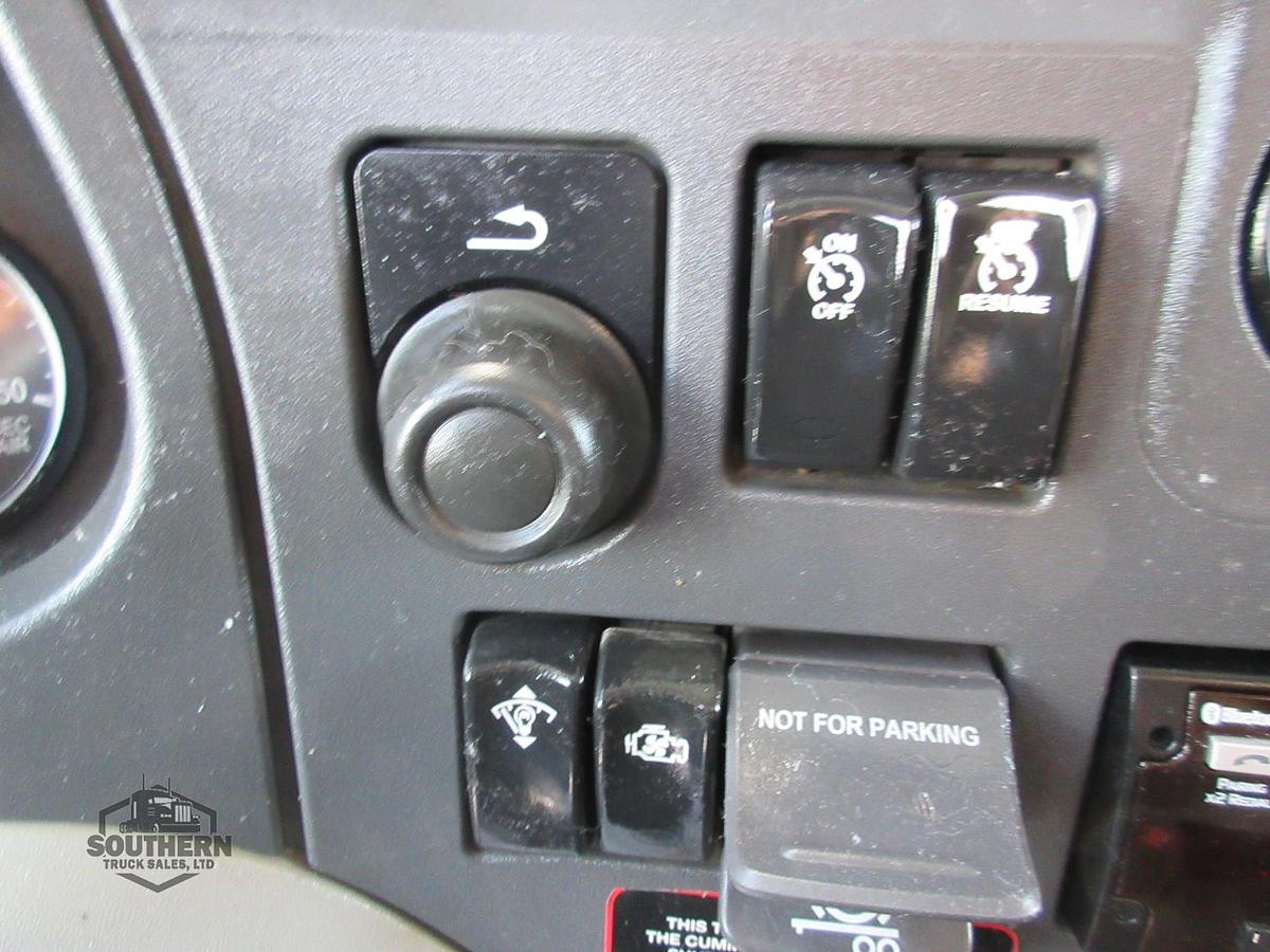 Used 2019 PETERBILT 567