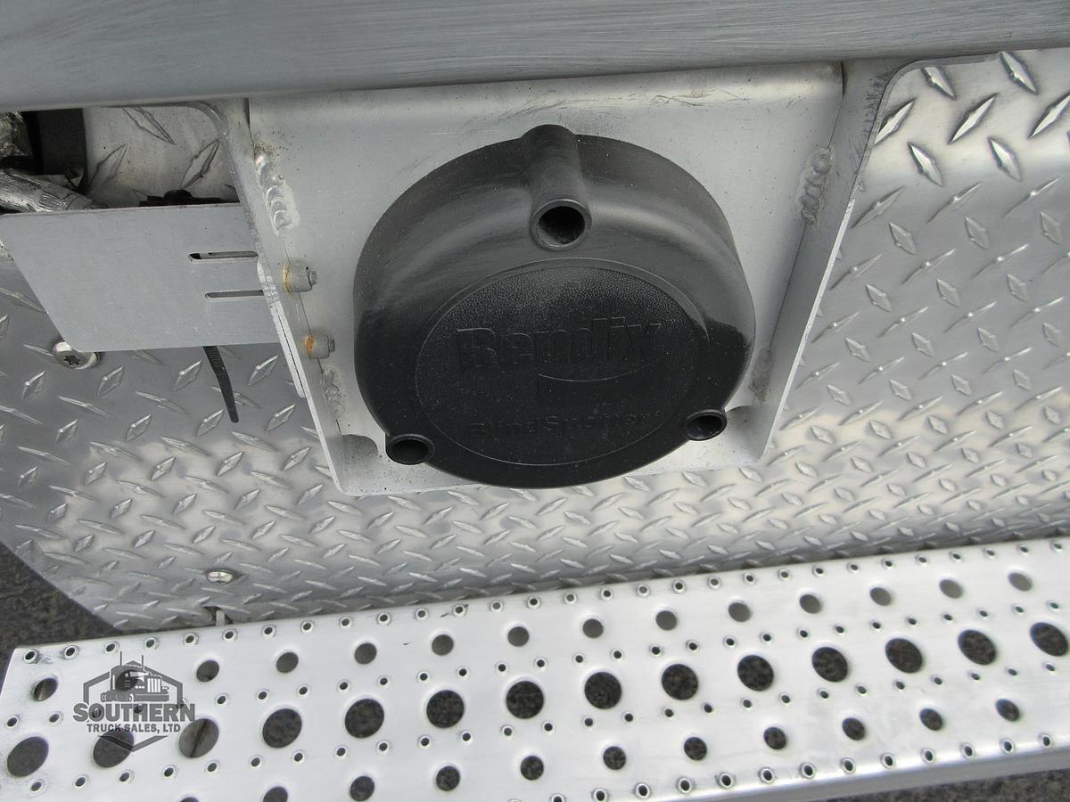 Used 2019 FREIGHTLINER CASCADIA 126