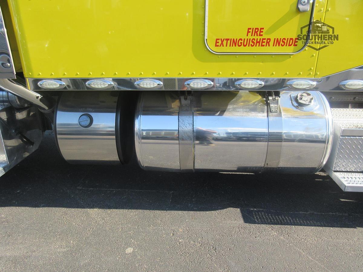 Used 2019 PETERBILT 389