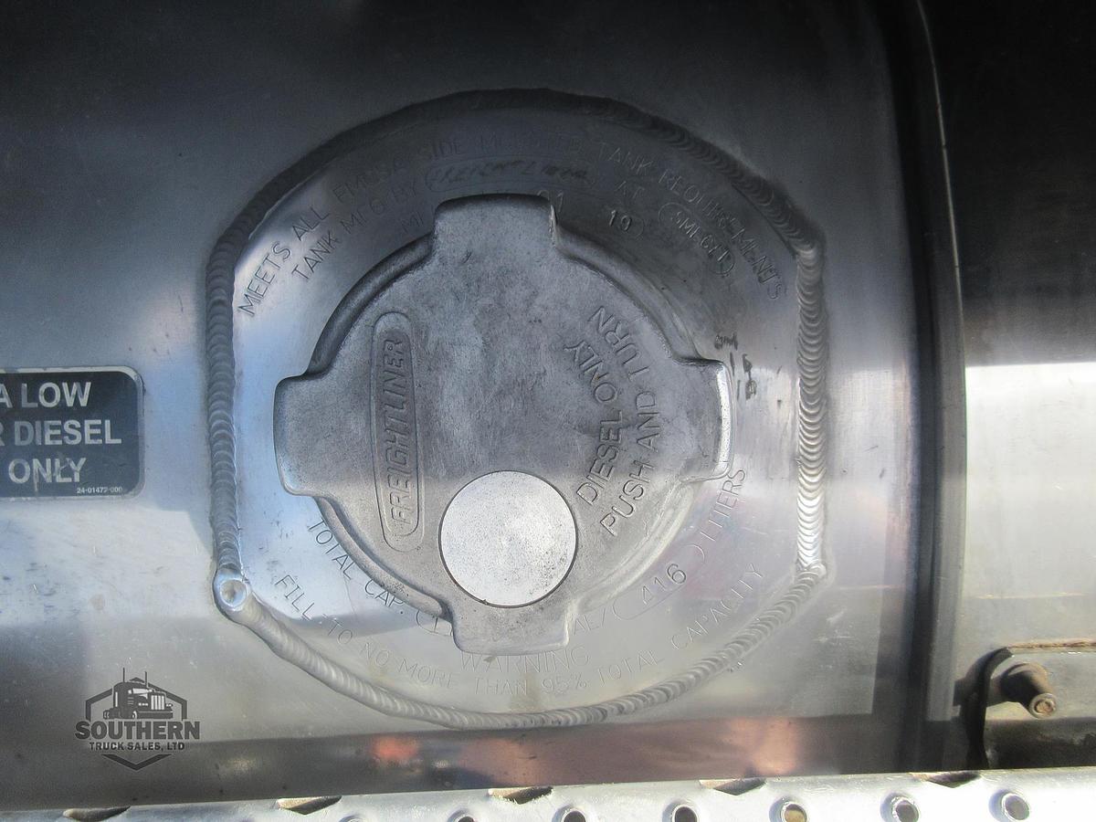 Used 2020 FREIGHTLINER 122SD