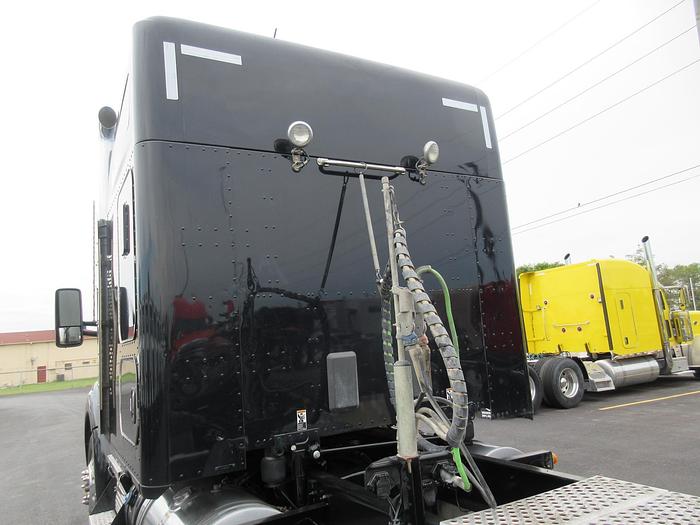 Used 2021 KENWORTH T880