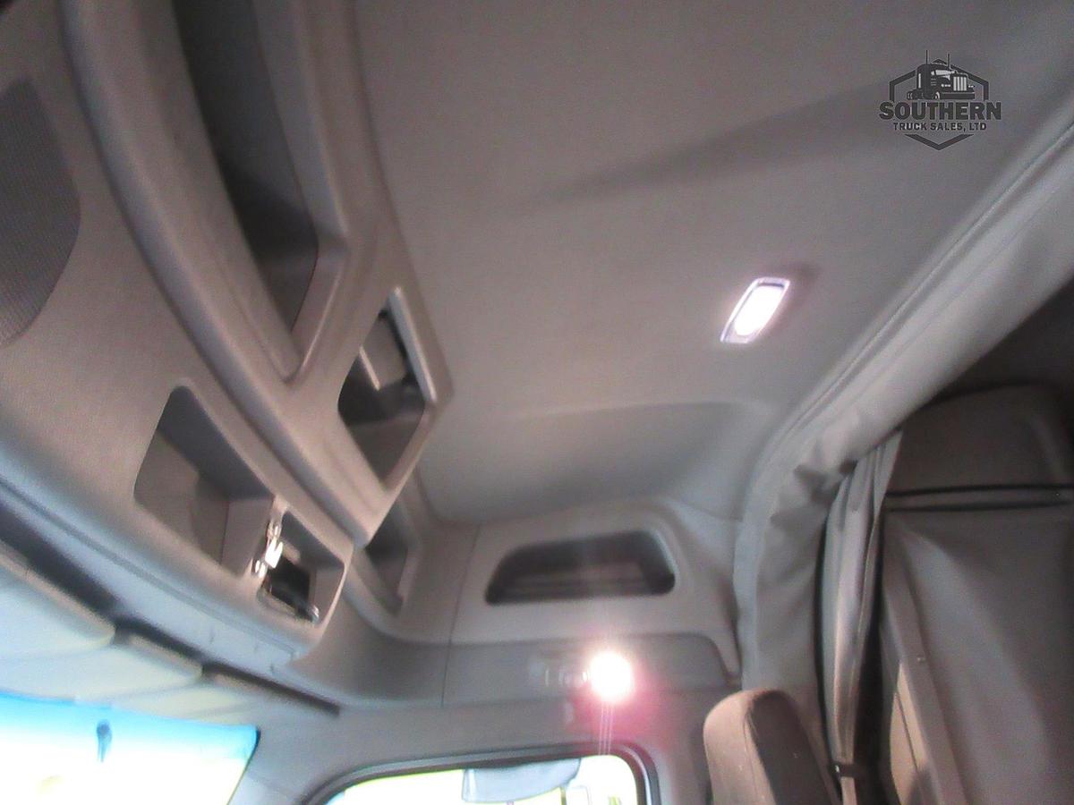 Used 2021 PETERBILT 567