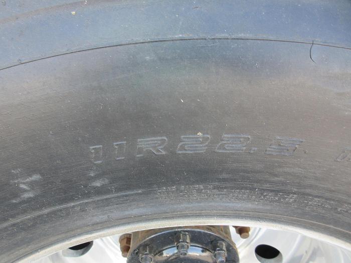 Used 2013 PETERBILT 348