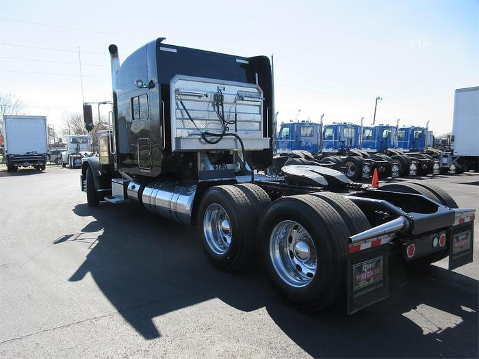 Used 2018 PETERBILT 389
