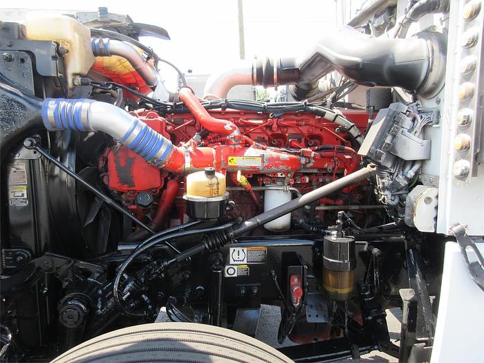 Used 2015 PETERBILT 389