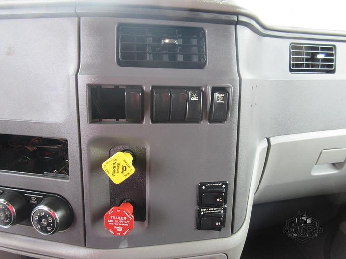 Used 2017 PETERBILT 579