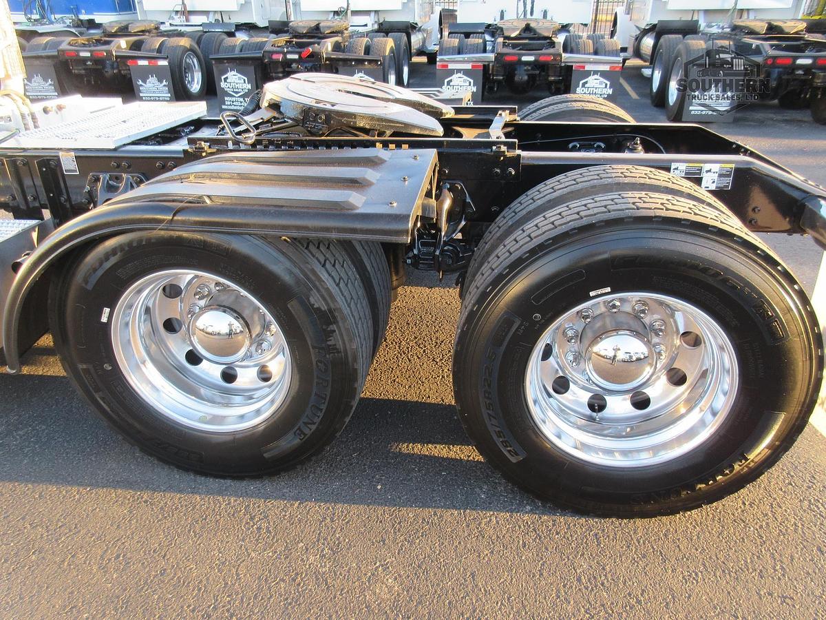 Used 2022 PETERBILT 567