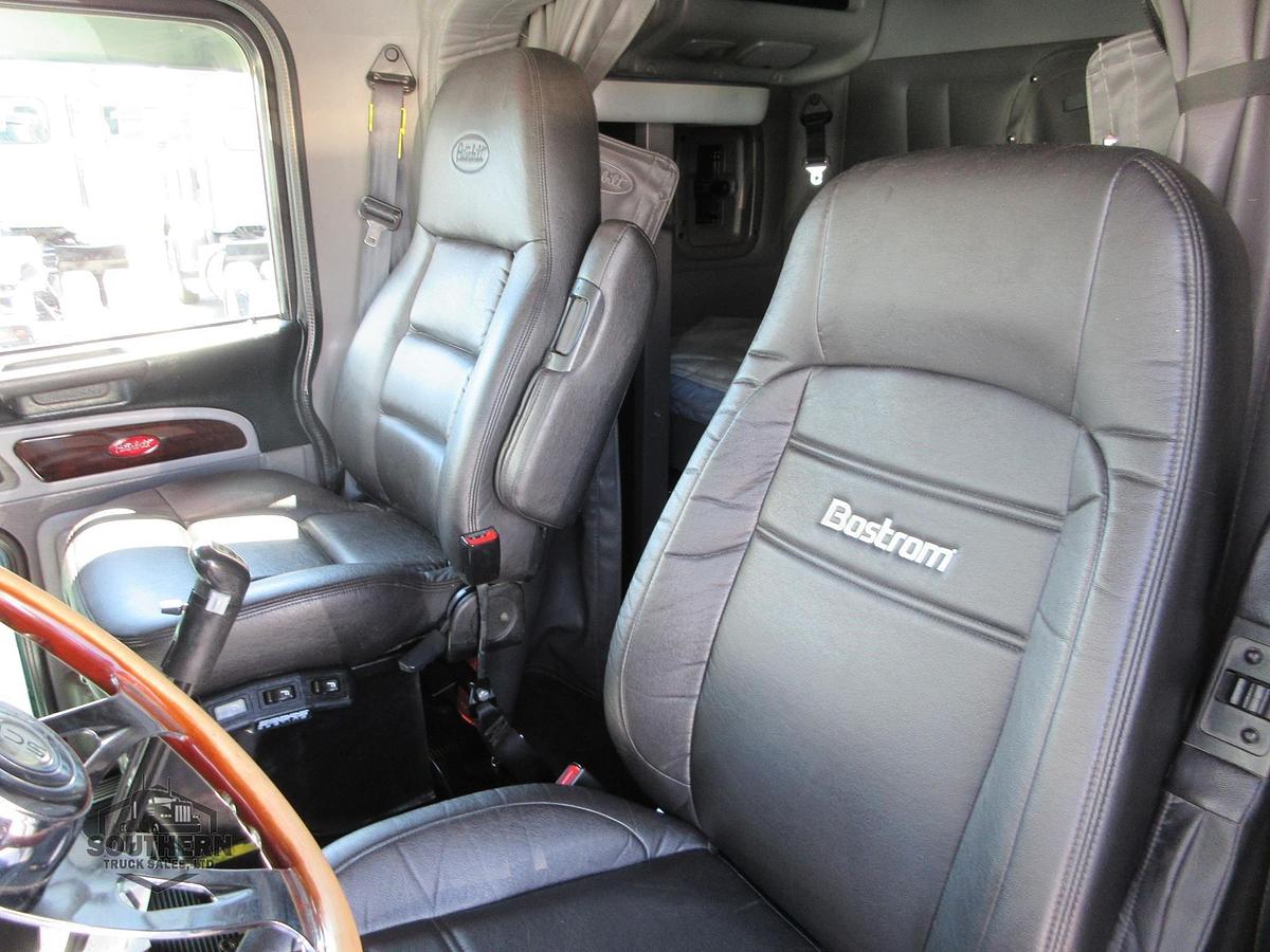 Used 2021 PETERBILT 389