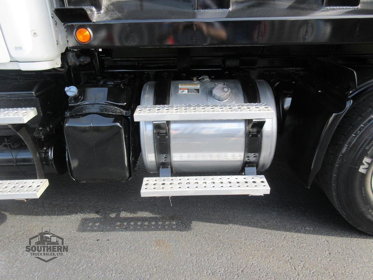 Used 2019 FREIGHTLINER CASCADIA 126