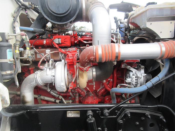 Used 2016 PETERBILT 365