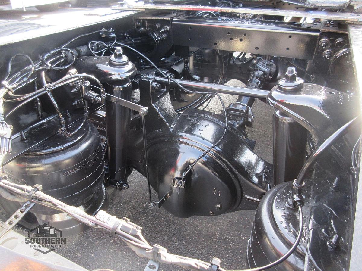 Used 2019 PETERBILT 389