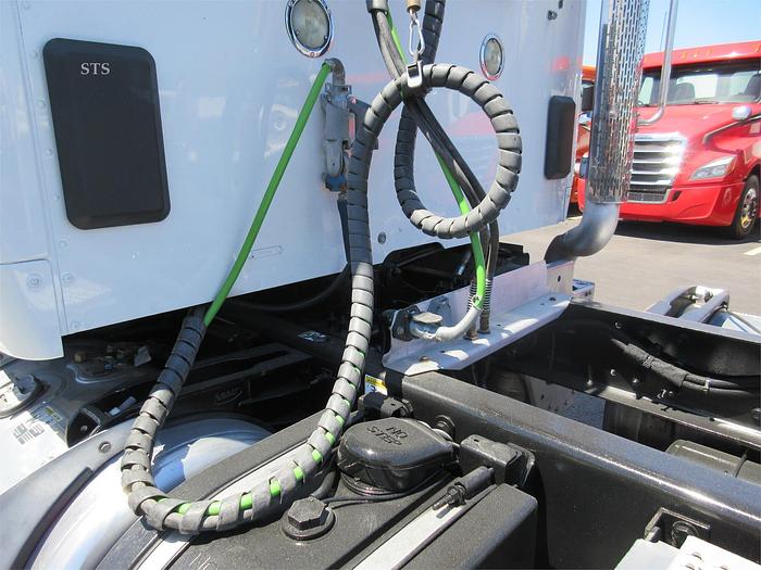 Used 2016 PETERBILT 579